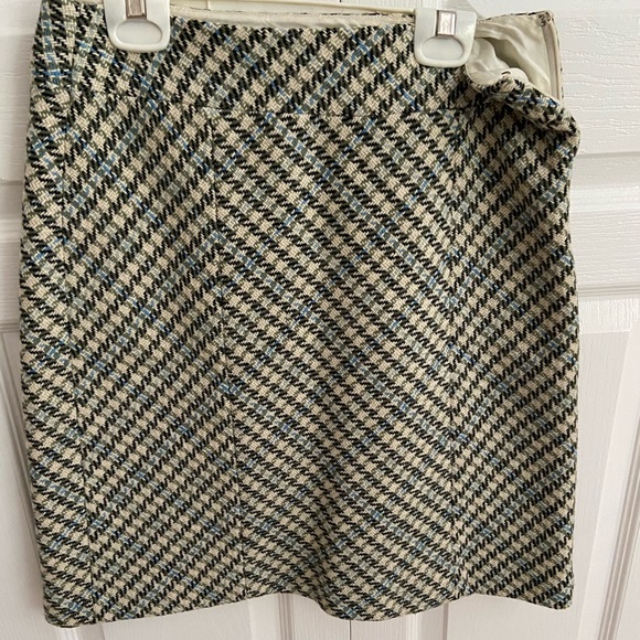 Ann Taylor Dresses & Skirts - Ann Taylor short pencil skirt